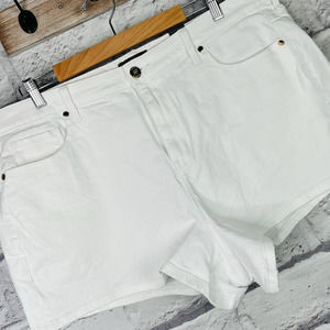 TORRID Women's 20‎ Vintage Stretch High Rise White Denim Shorts Beach Summer NWT